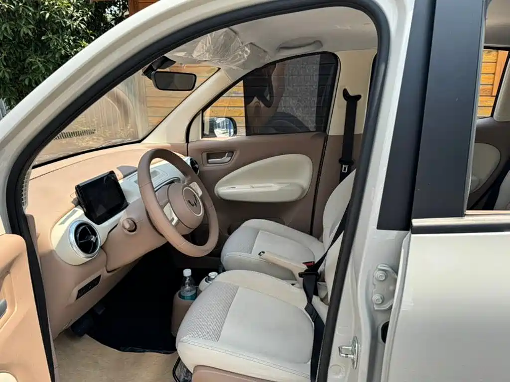 Wuling MINIEV — миниатюра 8