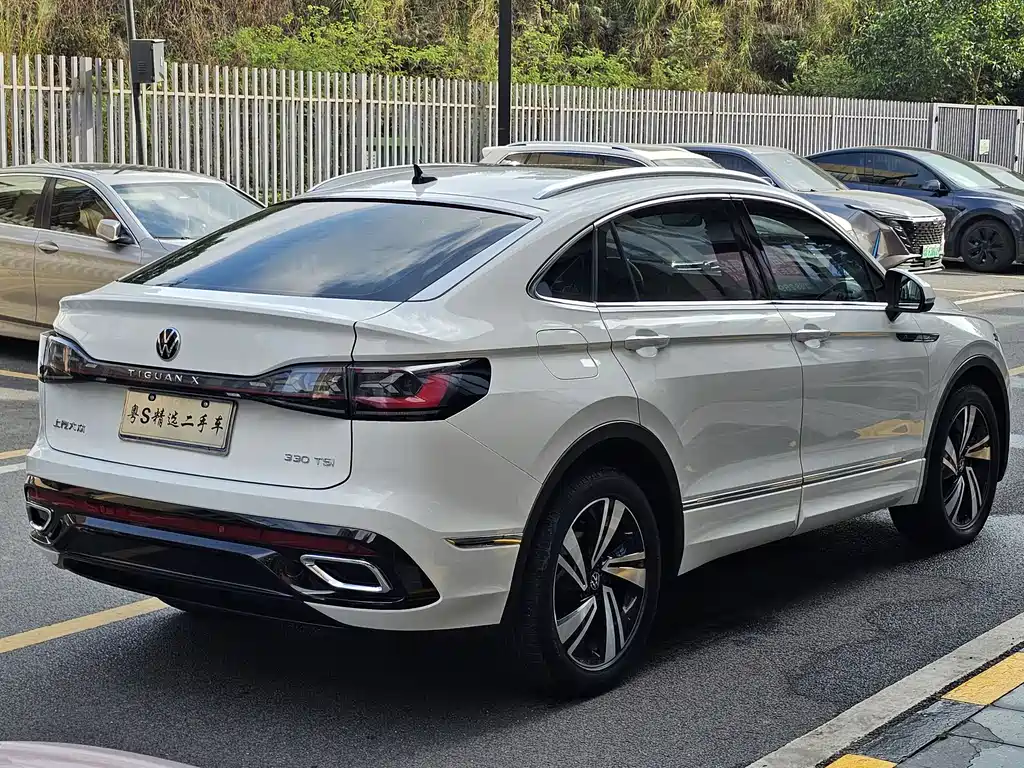 VOLKSWAGEN TIGUAN X