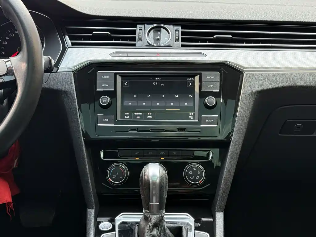Volkswagen Magotan — миниатюра 8