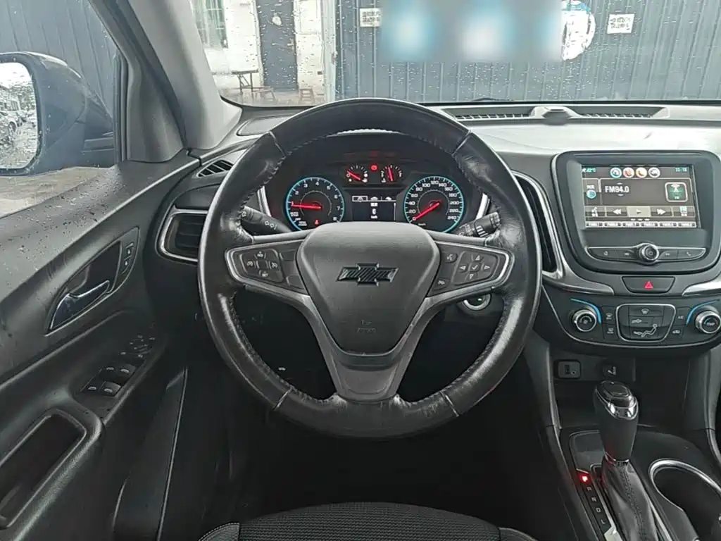 Chevrolet Equinox — миниатюра 11