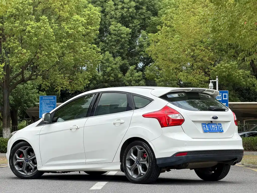 Ford Focus — миниатюра 5