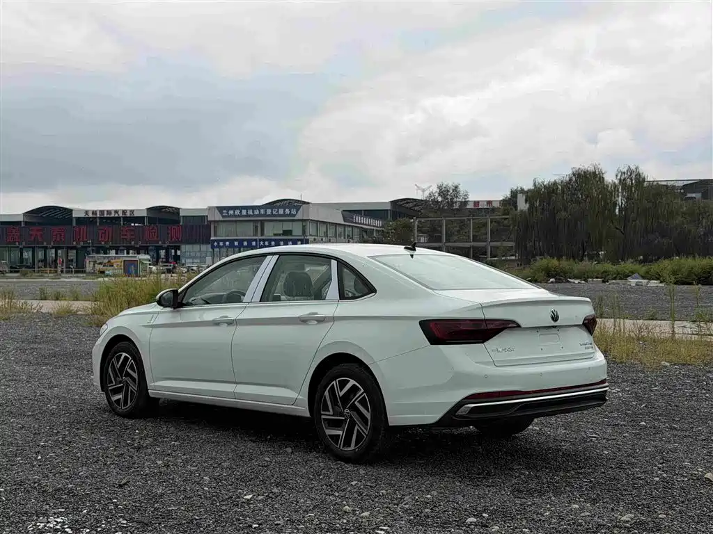 Volkswagen Sagitar — миниатюра 6