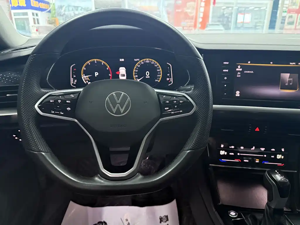 Volkswagen Passat — миниатюра 10
