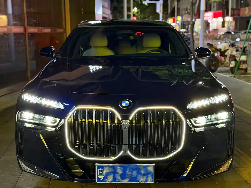 BMW 7 Series 7 2023 740Li Premium M Sport