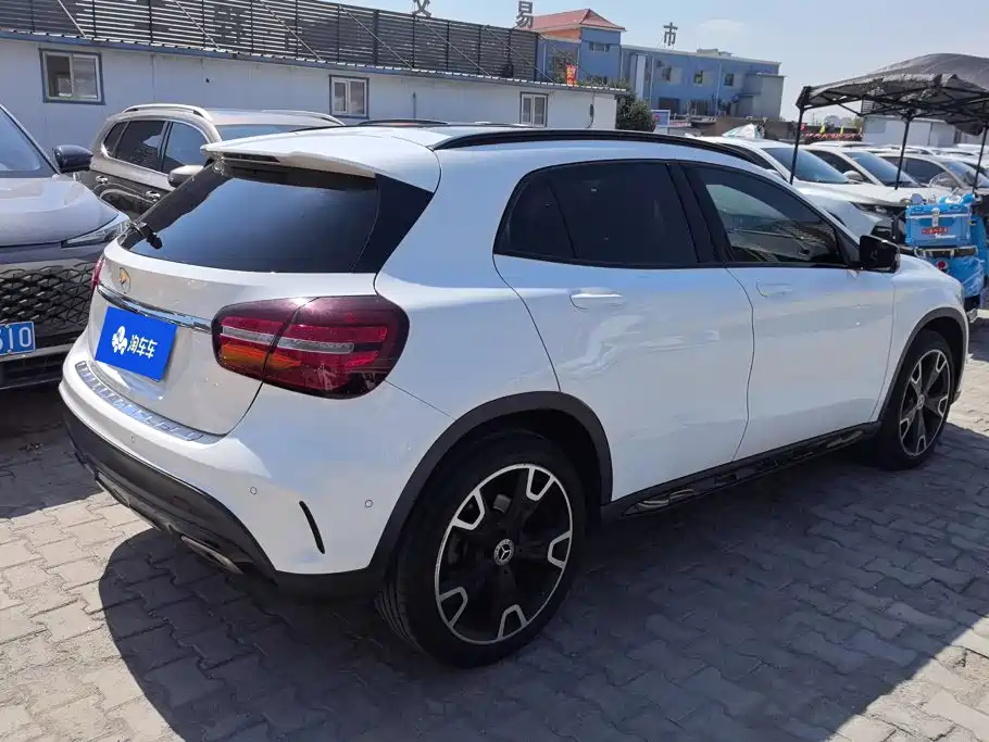 Mercedes-Benz GLA — миниатюра 3