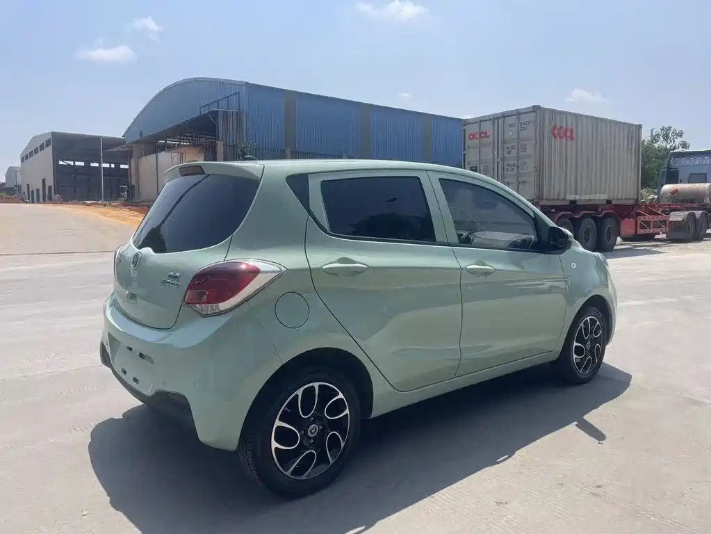 Changan Benben E-Star — миниатюра 9