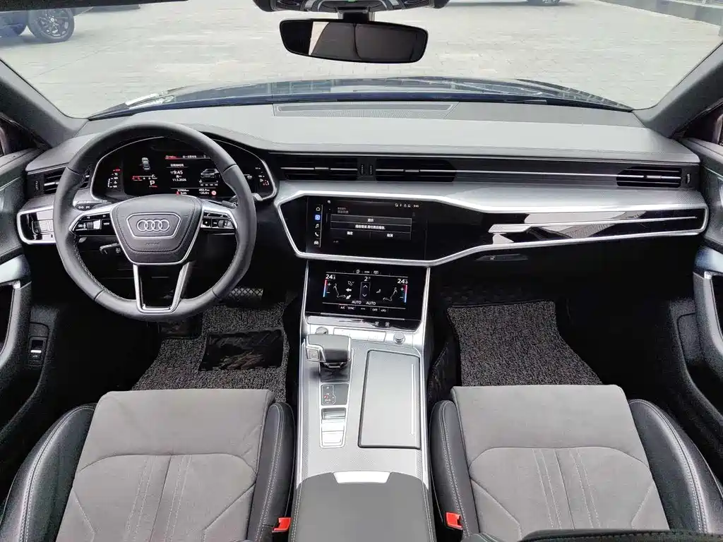Audi A6L 2024 40 TFSI Luxury