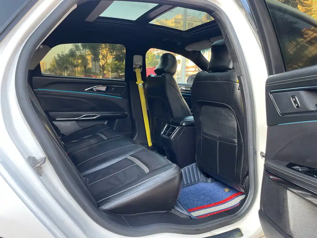 Ford Taurus — миниатюра 11