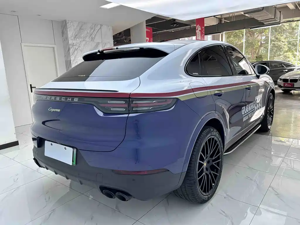 Porsche Cayenne Hybrid — миниатюра 6