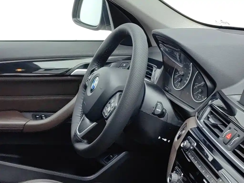 BMW X1 — миниатюра 22