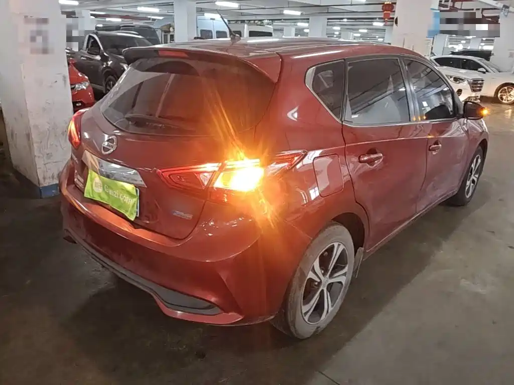 Nissan Tiida — миниатюра 7