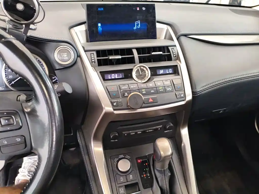 Lexus NX — миниатюра 18