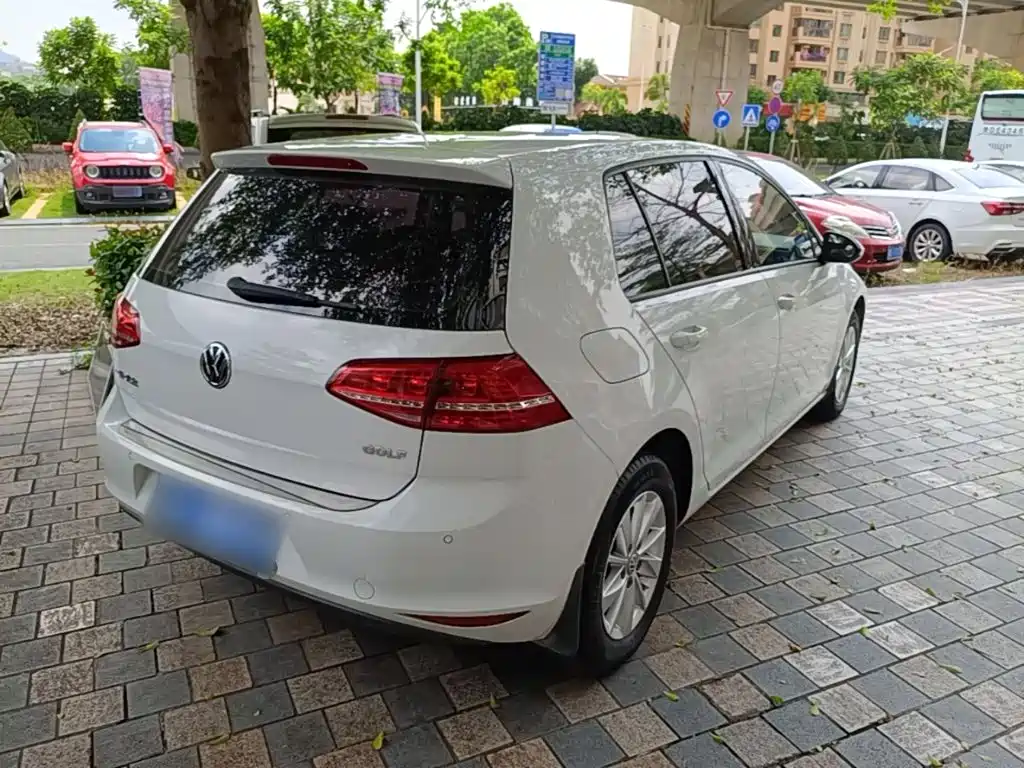 Volkswagen Golf — миниатюра 7