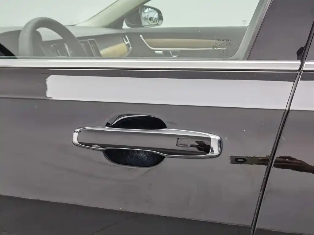 Volvo S90 — миниатюра 18