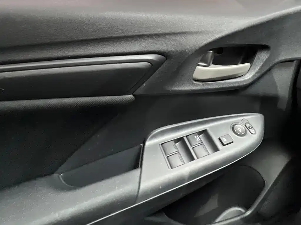 Honda Fit — миниатюра 14