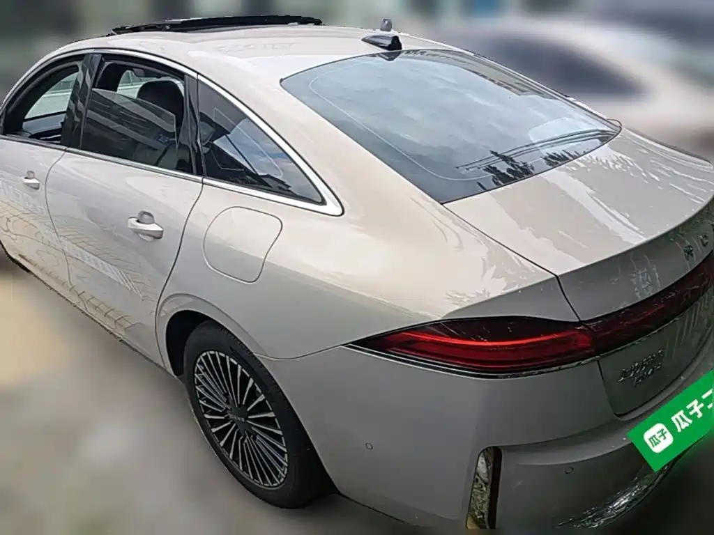 Roewe M7 DMH — миниатюра 7