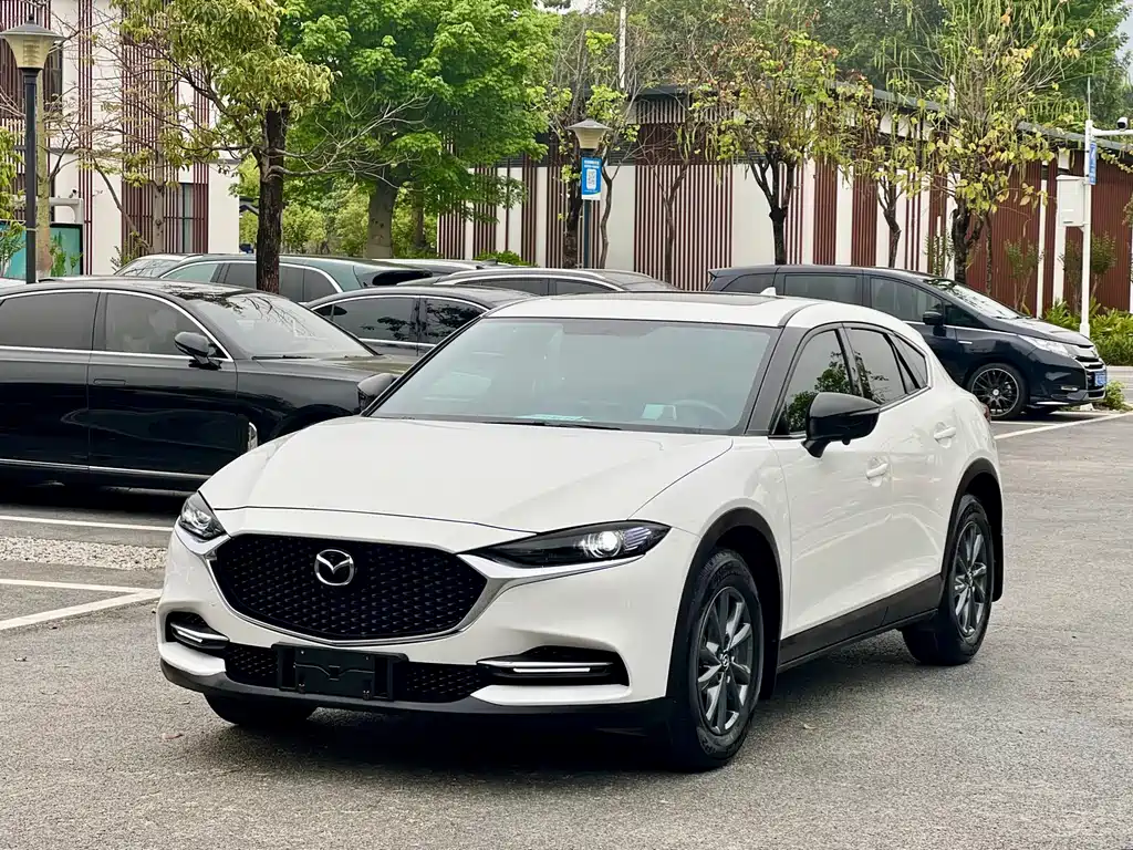 Mazda CX-4 2023