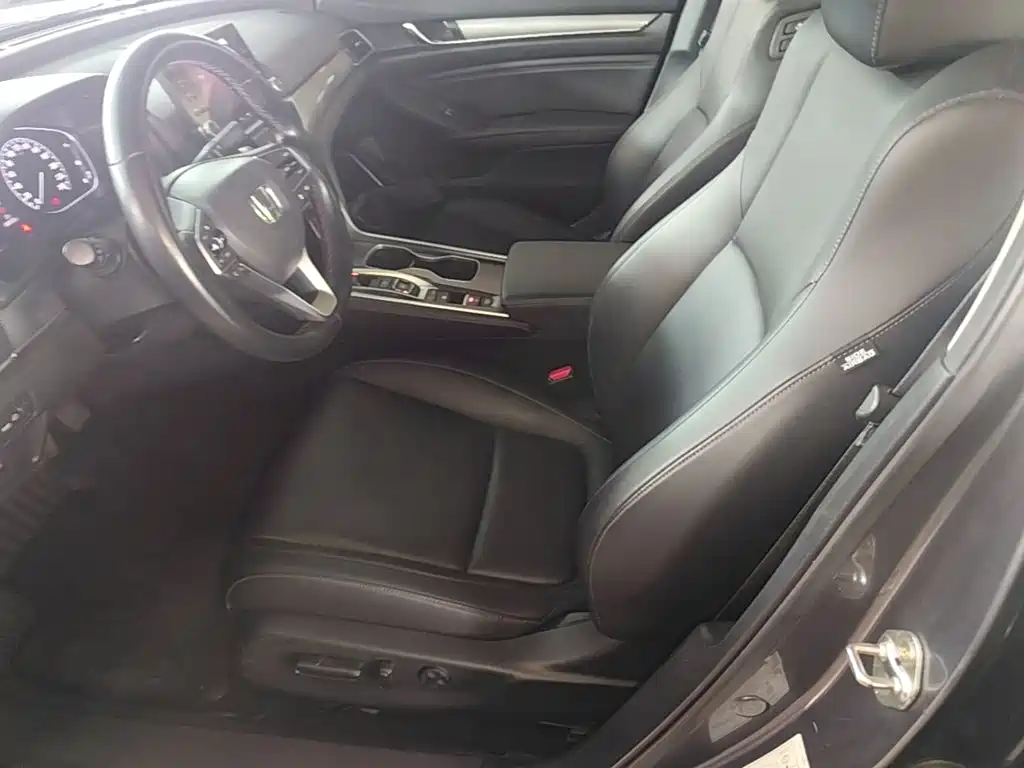 Honda Accord — миниатюра 15