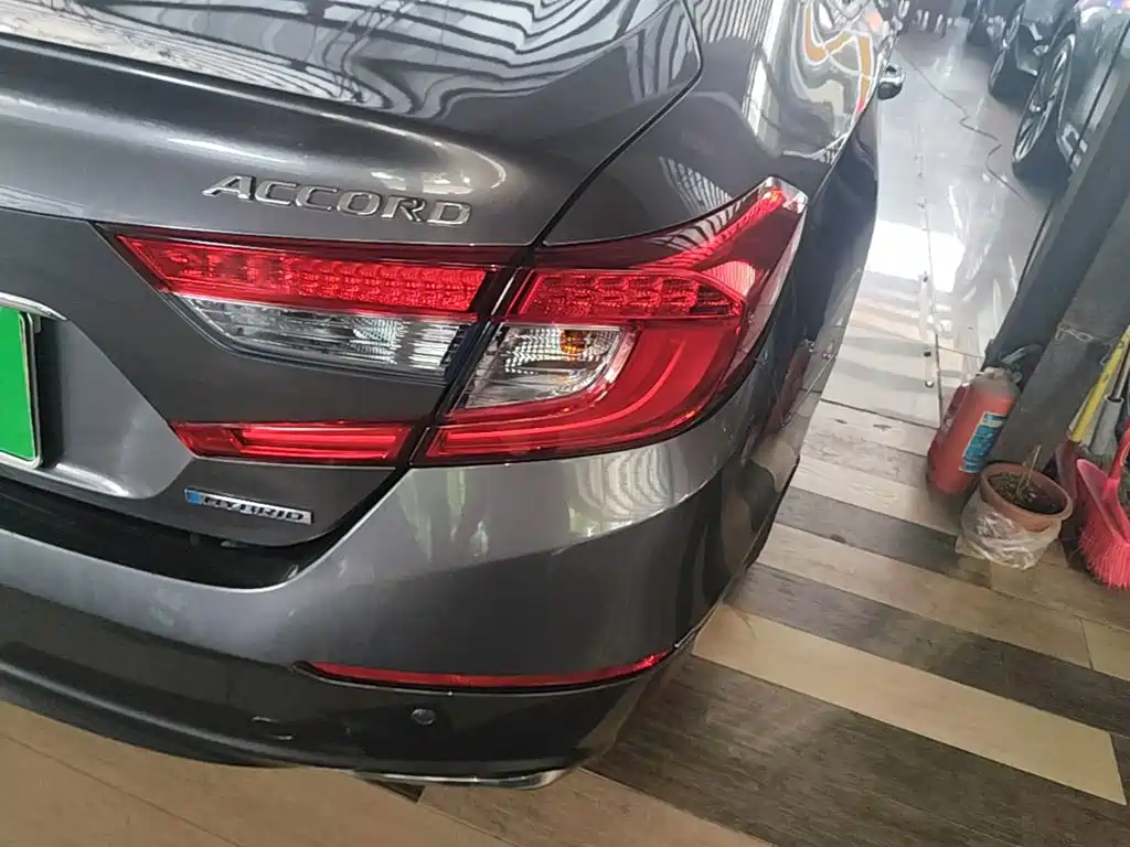Honda Accord — миниатюра 8