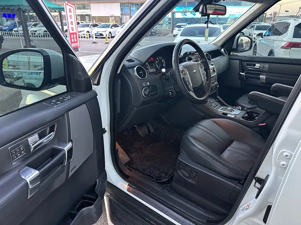 Land Rover Discovery — миниатюра 4
