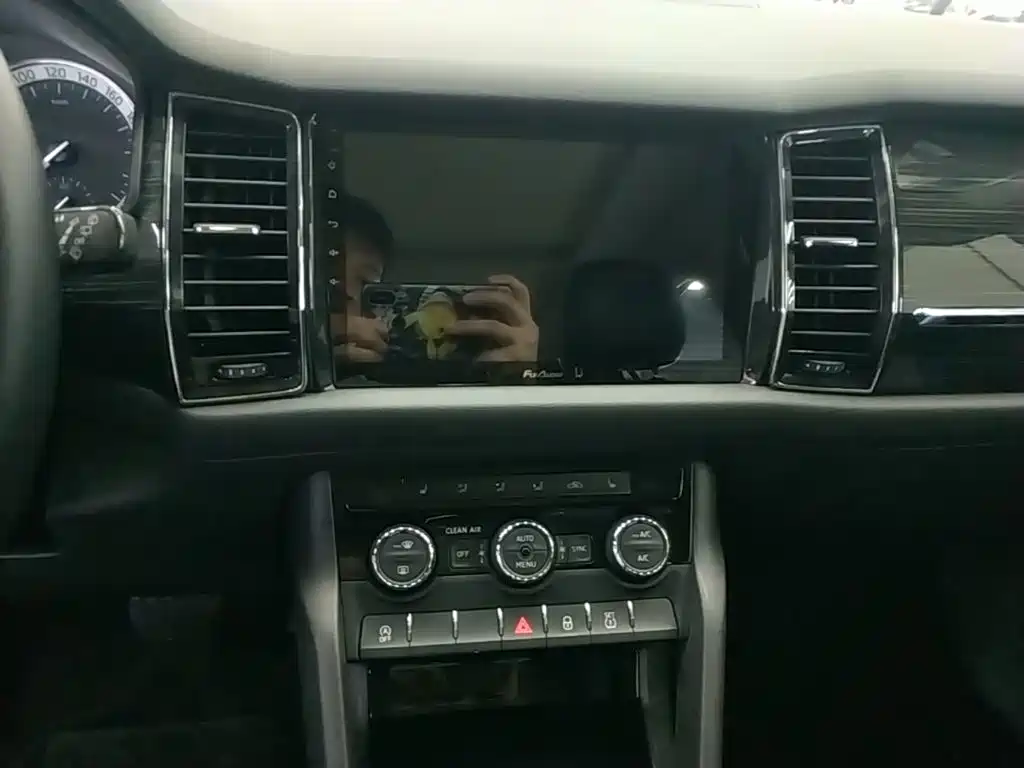 Skoda Kodiaq — миниатюра 13