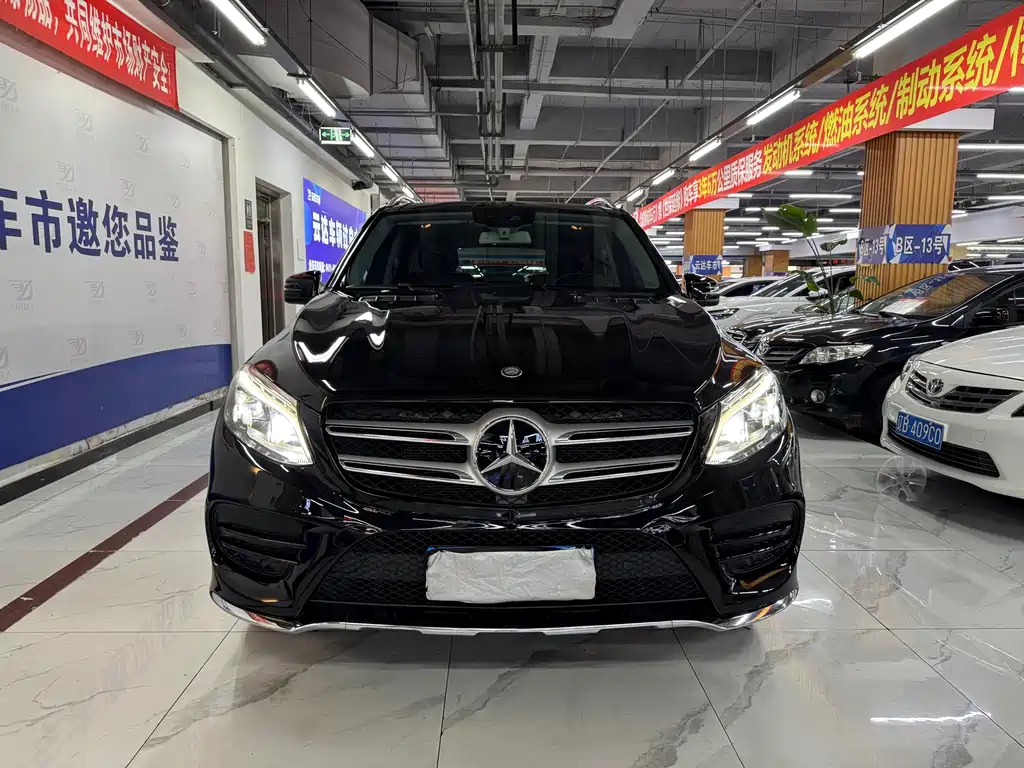 Mercedes-Benz GLE (Import)