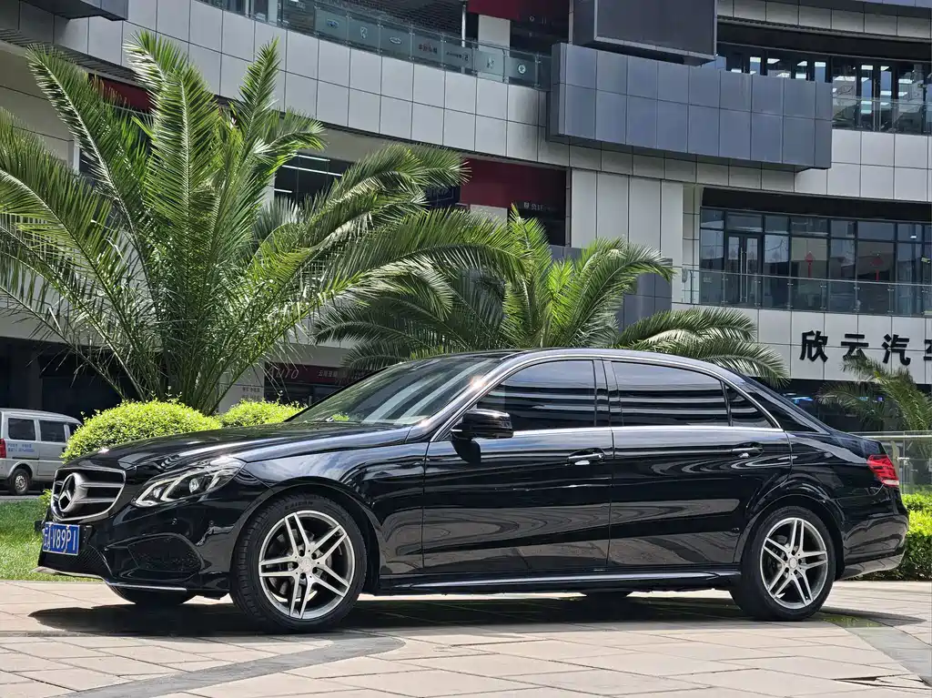 Mercedes-Benz E-Class 2013