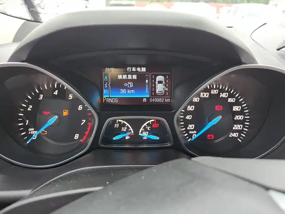 Ford Kuga — миниатюра 14