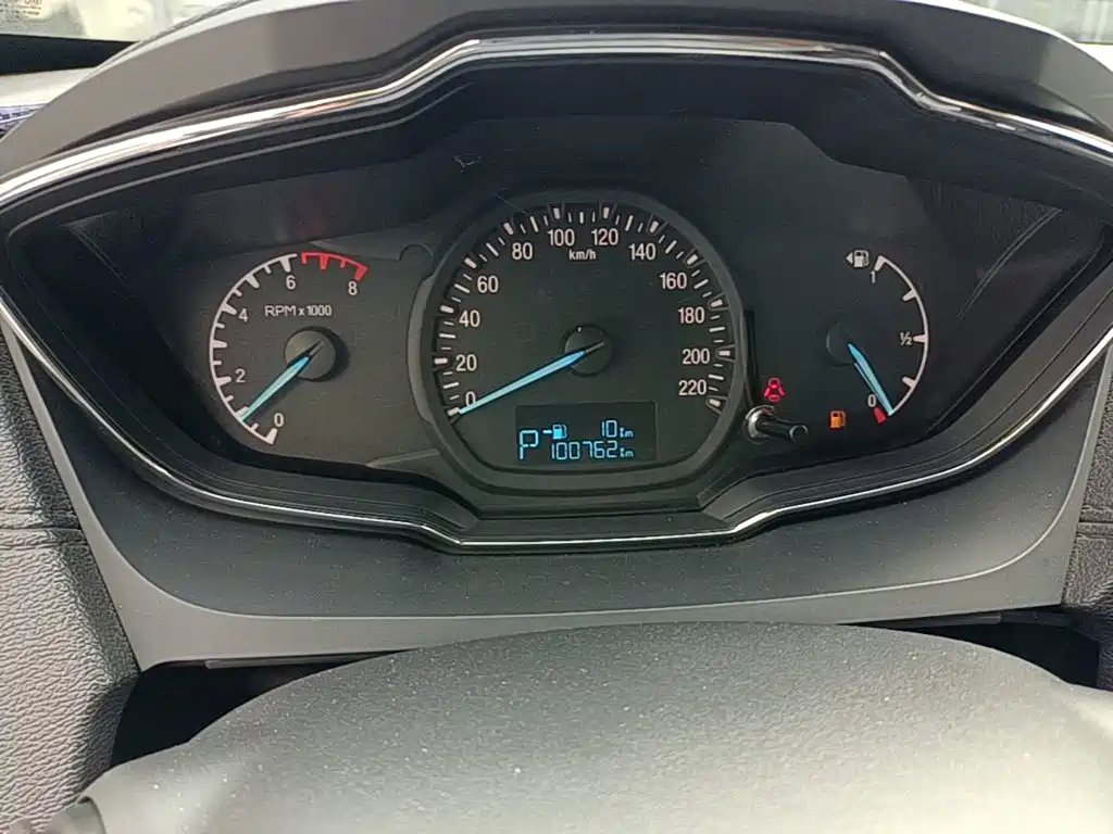 Ford Escort — миниатюра 16