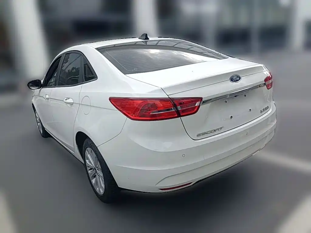 Ford Escort — миниатюра 7