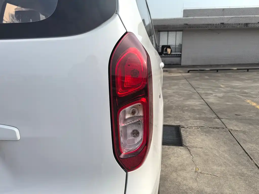 WULING WULING HONGGUANG NEW ENERGY