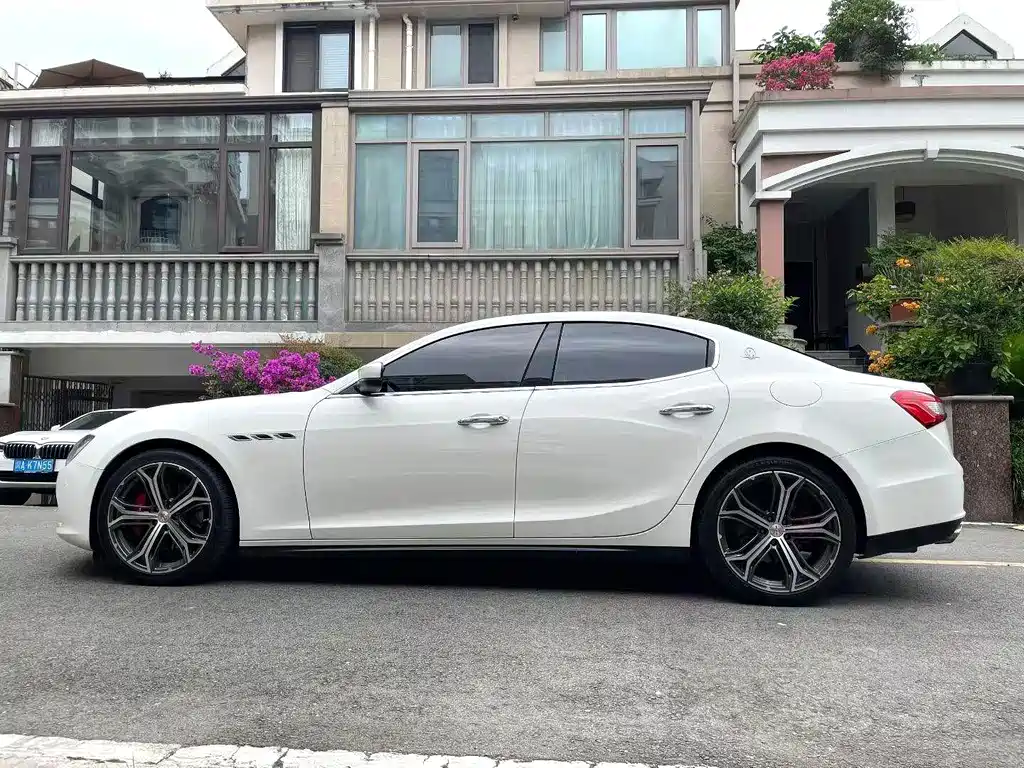 Maserati Ghibli 2017 3.0T Standard