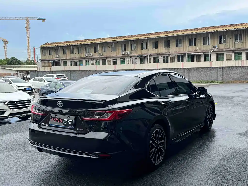 Toyota Camry 2026 2.0HSE Sport Lite