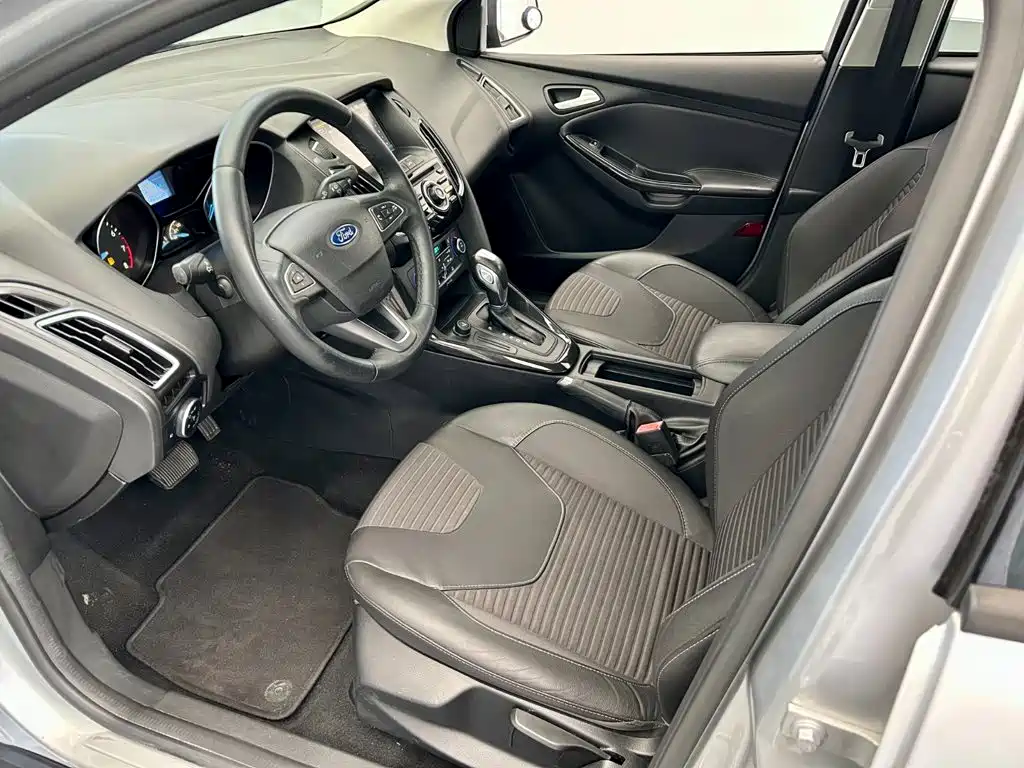 Ford Focus — миниатюра 6
