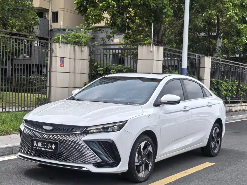 Geely Emgrand L HiP L HiP 2022 1.5TD-DHT Pro 100KM Super