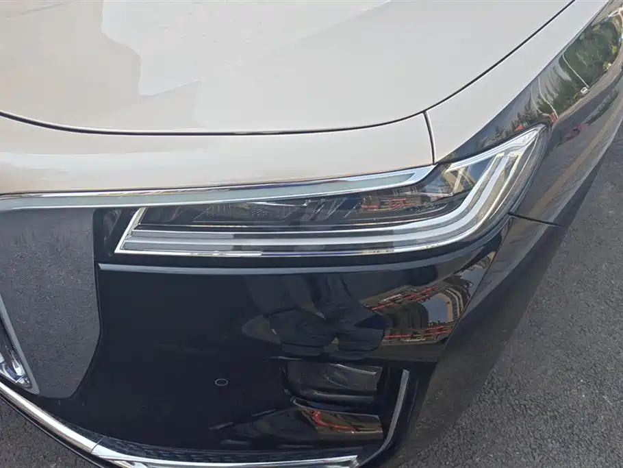 Hongqi H9 2022 2.0T