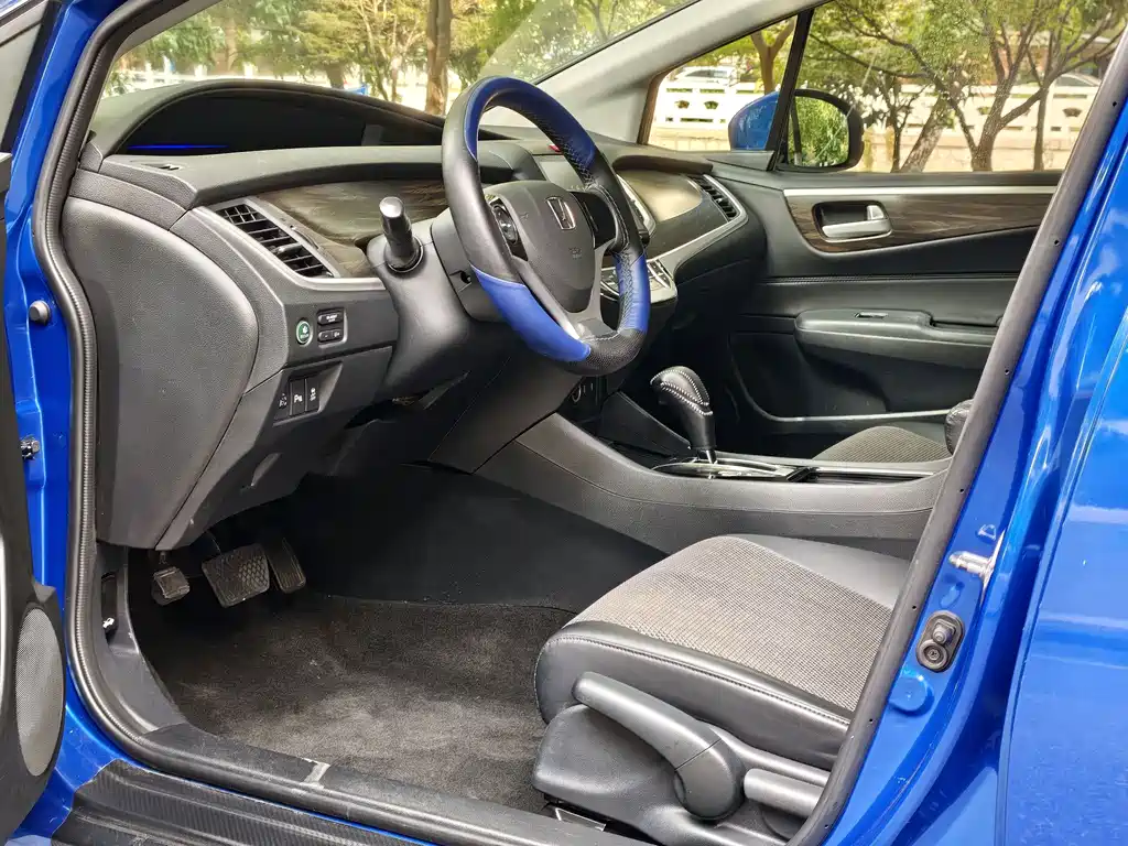 Honda Jade — миниатюра 11