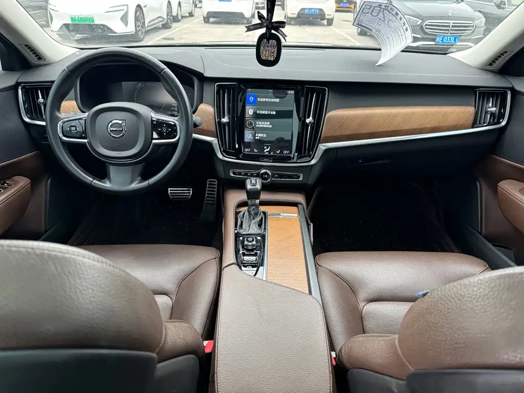 Volvo S90 — миниатюра 16