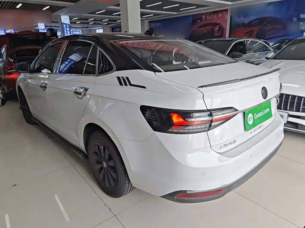 Volkswagen Lavida — миниатюра 5