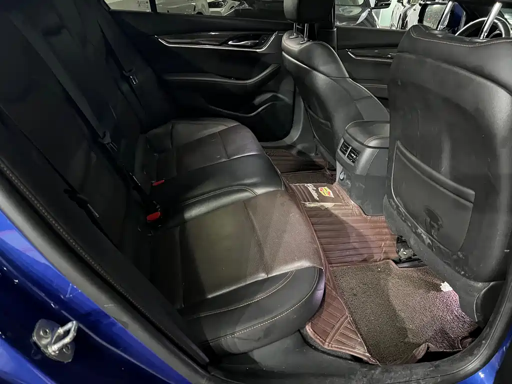Cadillac CT5 — миниатюра 14