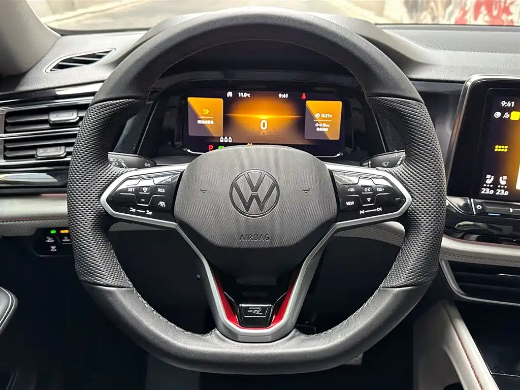 VOLKSWAGEN TOURANG