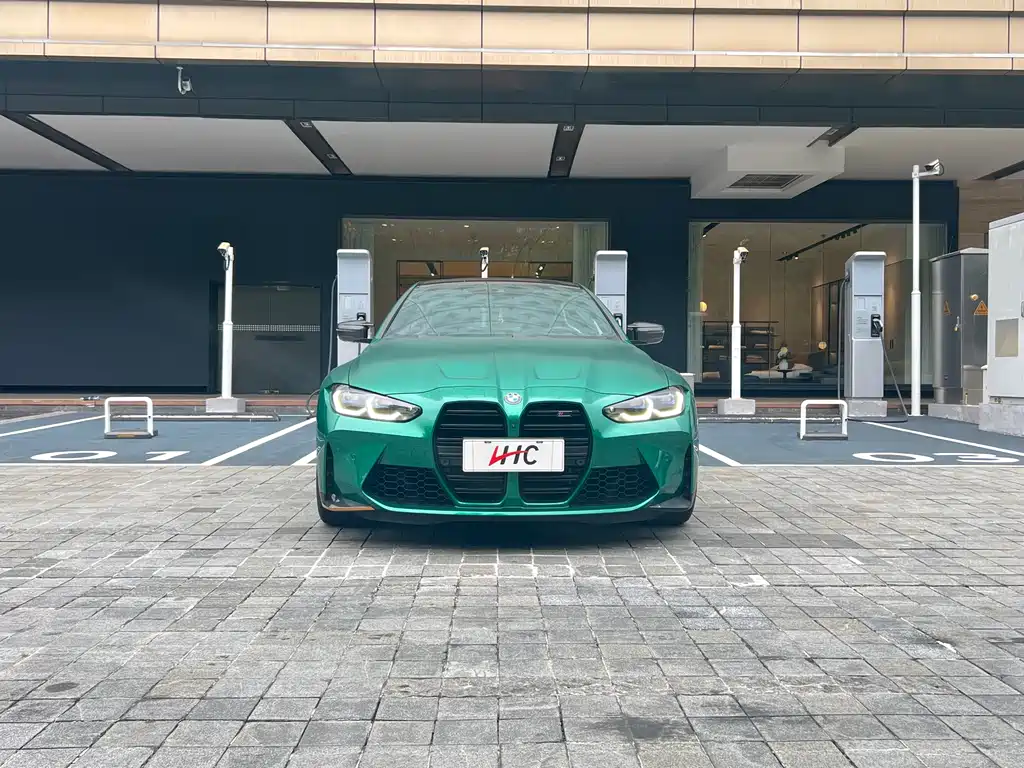 BMW  M4