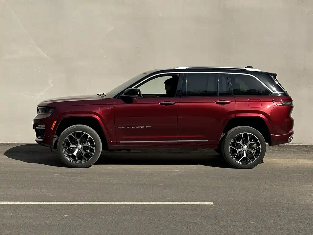 JEEP GRAND CHEROKEE 4XE