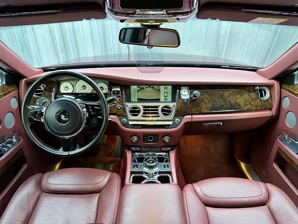Rolls-Royce Ghost — миниатюра 11