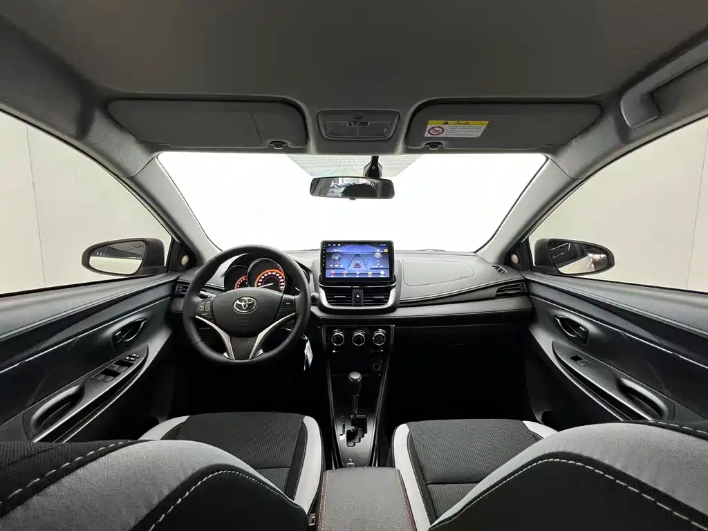 TOYOTA YARIS L ZHIXUAN