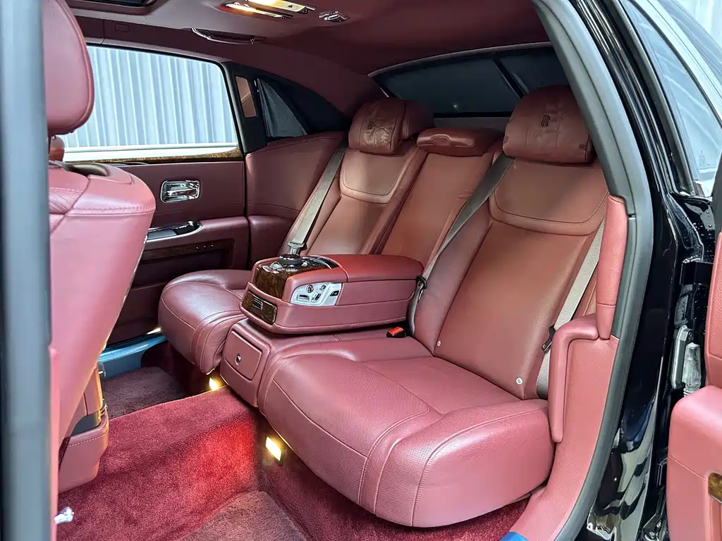 Rolls-Royce Ghost — миниатюра 9
