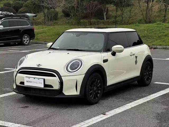 MINI 