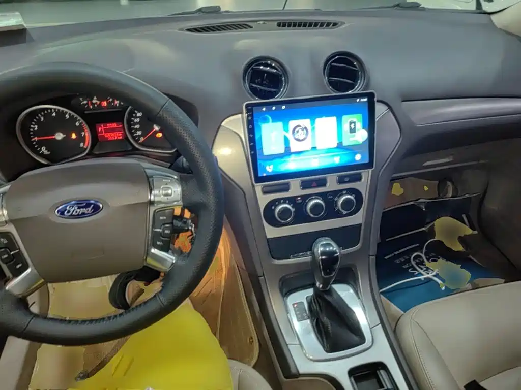 Ford Mondeo — миниатюра 10
