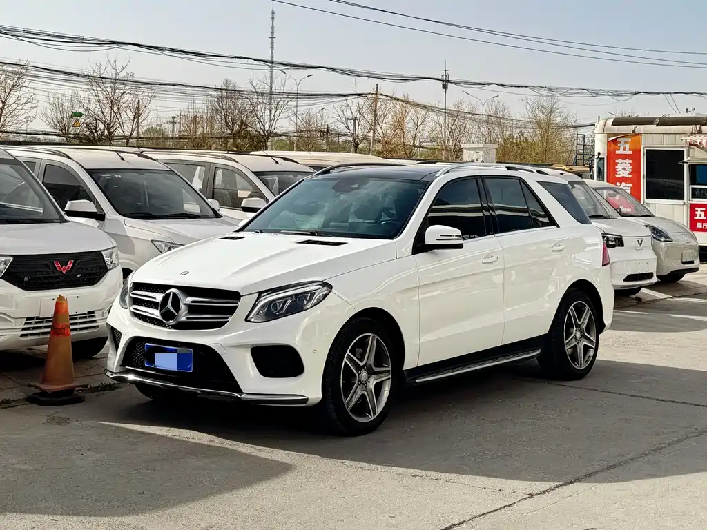 Mercedes-Benz GLE 2016