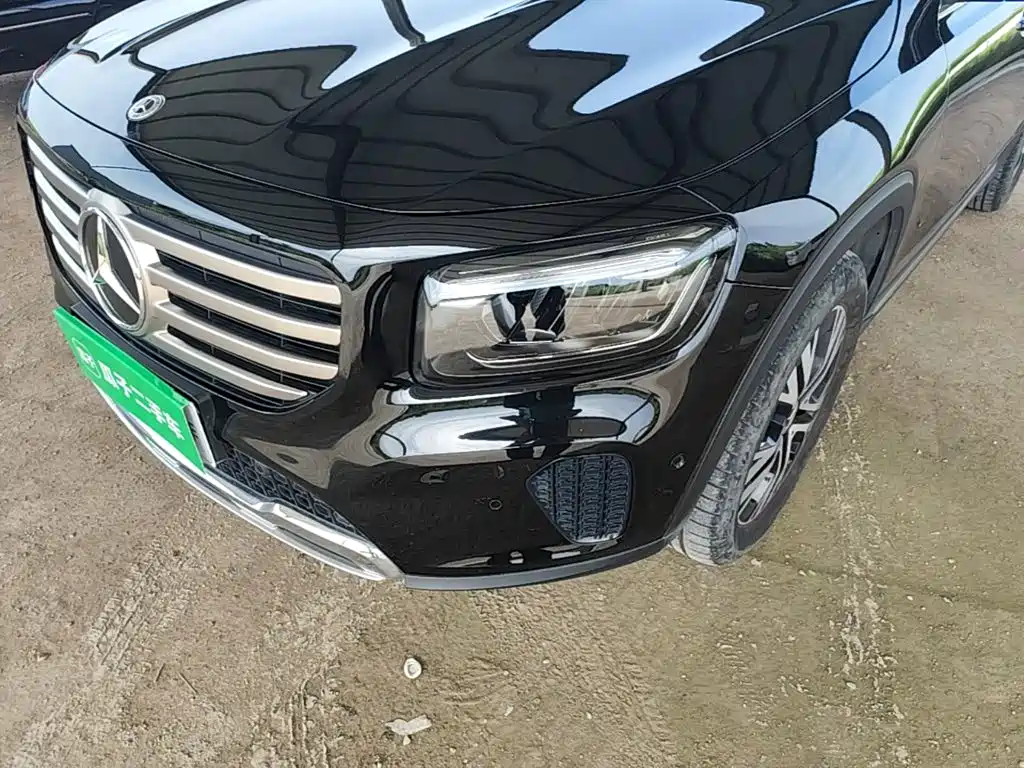 Mercedes-Benz GLB — миниатюра 24